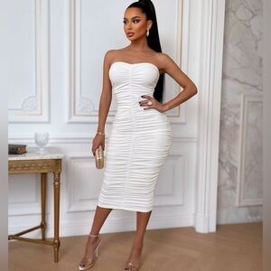 Elegant White Strapless Fitted Gathered Dress